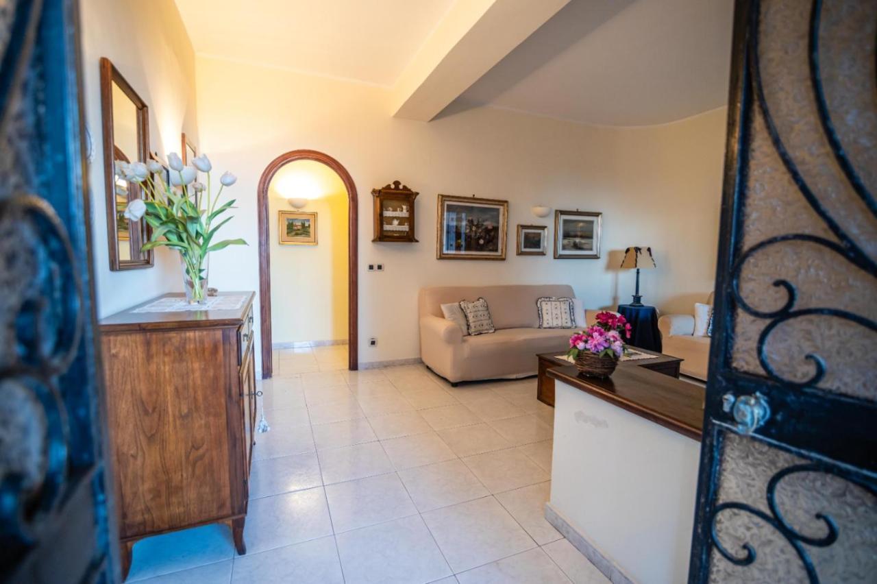 Courrier-House Apartman Aci Castello Kültér fotó
