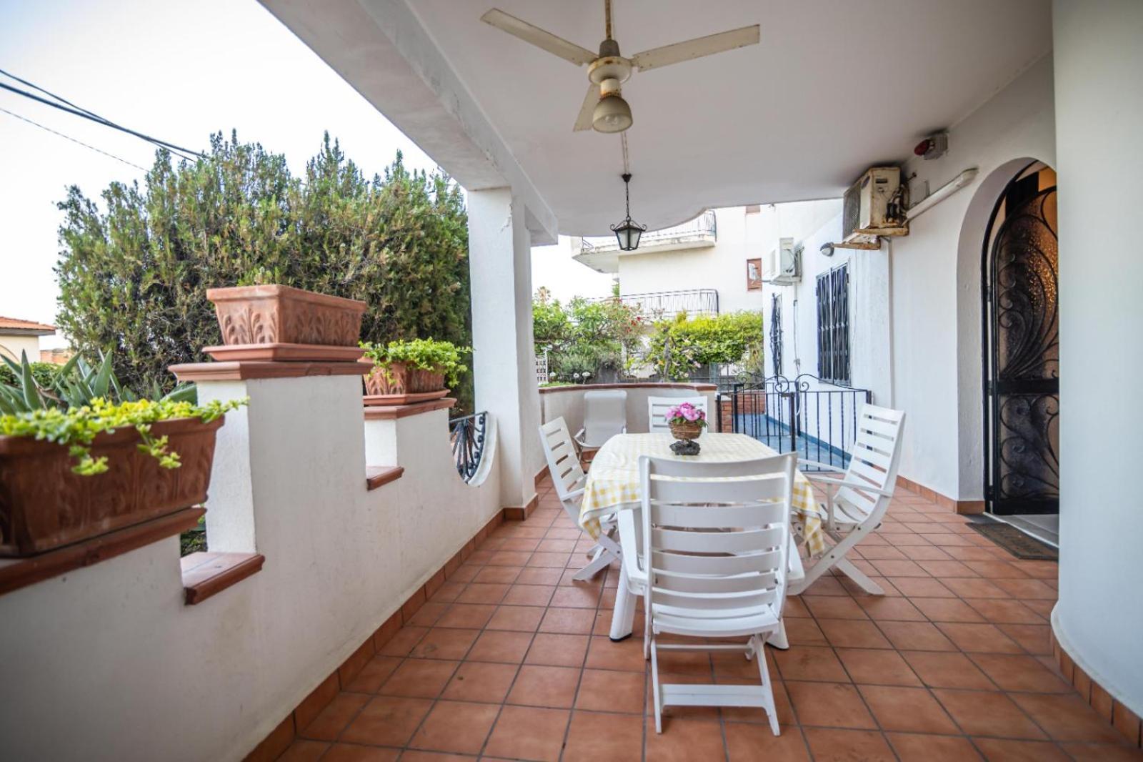 Courrier-House Apartman Aci Castello Kültér fotó